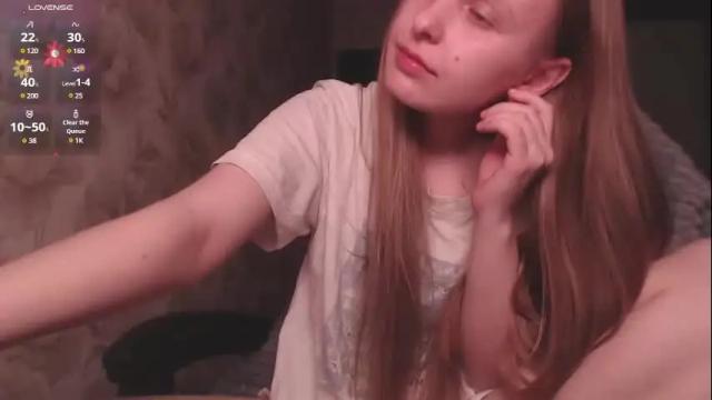 Image 11 of luna_loveisgood Stream on Chaturbate on 1 month ago