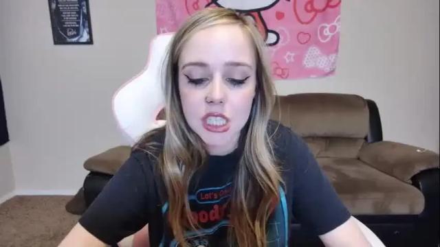 Image 1 of luna_lovelyy Stream on Chaturbate on 5 months ago