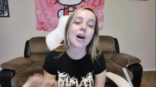Image 6 of luna_lovelyy Stream on Chaturbate on 13 months ago