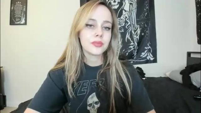 Image 11 of luna_lovelyy Stream on Chaturbate on 2 months ago