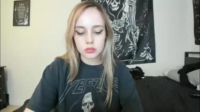 Image 7 of luna_lovelyy Stream on Chaturbate on 2 months ago