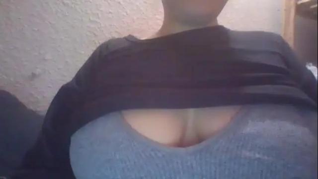 Image 4 of luna_loveugood Stream on Chaturbate on 16 months ago