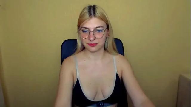 Image 7 of luna_lush_ Stream on Chaturbate on 6 months ago