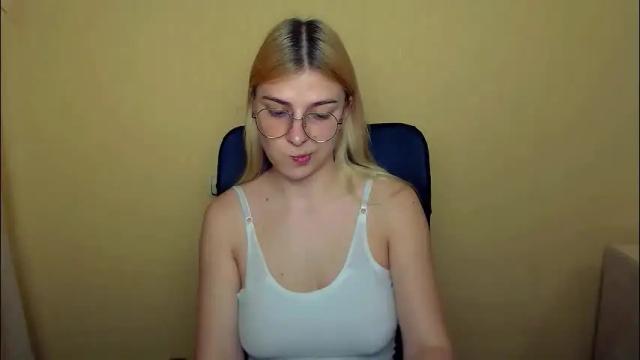 Image 2 of luna_lush_ Stream on Chaturbate on 6 months ago