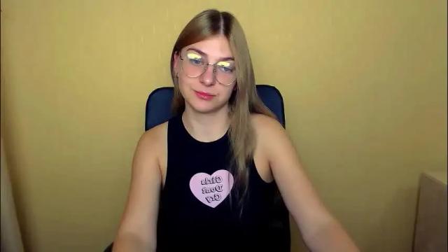Image 2 of luna_lush_ Stream on Chaturbate on 4 months ago
