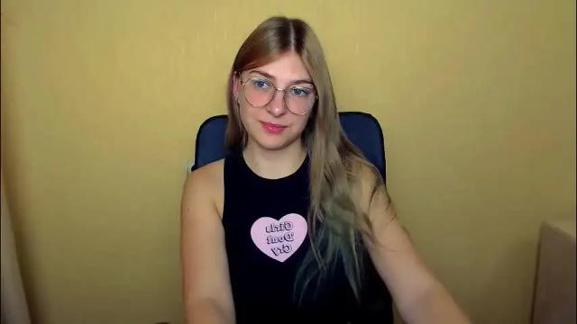 Image 4 of luna_lush_ Stream on Chaturbate on 4 months ago
