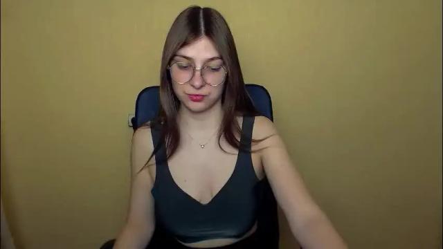 Image 2 of luna_lush_ Stream on Chaturbate on 2 months ago