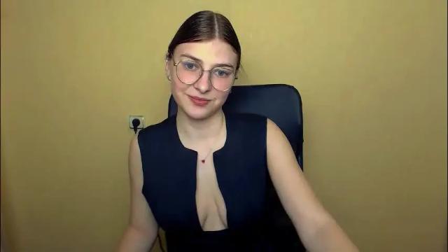 Image 4 of luna_lush_ Stream on Chaturbate on 2 months ago