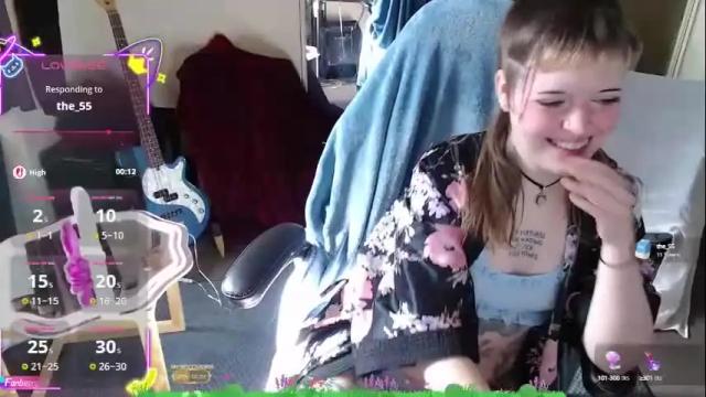 Image 3 of luna_luxx13 Stream on Chaturbate on 23 days ago