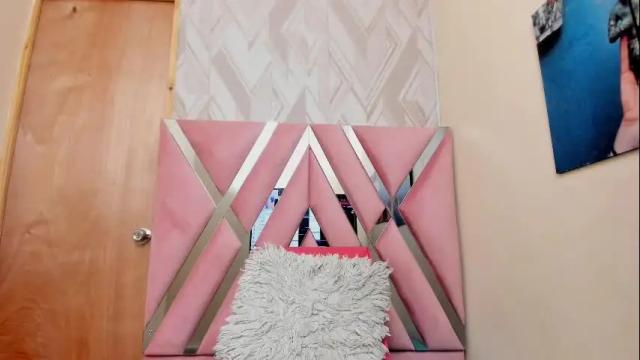 Image 6 of luna_lyon Stream on Chaturbate on 9 months ago