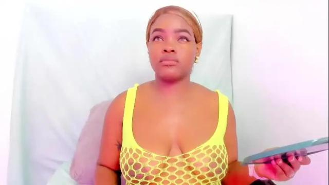 Image 8 of luna_lyon Stream on Chaturbate on 5 months ago