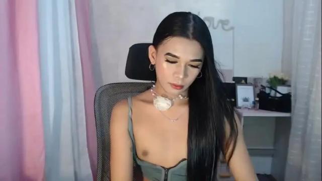 Image 3 of luna_moree Stream on Chaturbate on 1 month ago