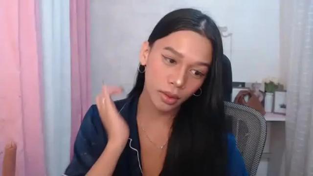 Image 6 of luna_moree Stream on Chaturbate on 25 days ago