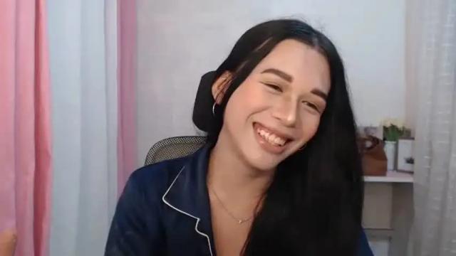 Image 12 of luna_moree Stream on Chaturbate on 23 days ago