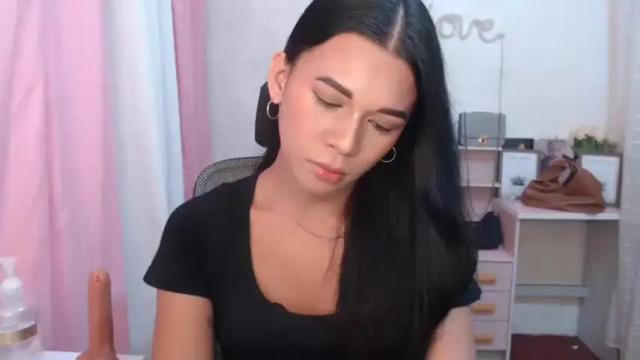 Image 8 of luna_moree Stream on Chaturbate on 4 days ago