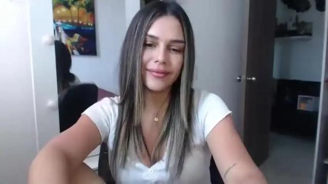 Image 4 of luna_parker1 Stream on Chaturbate on 16 months ago
