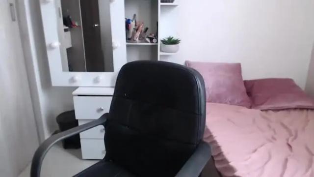 Image 10 of luna_parker1 Stream on Chaturbate on 16 months ago