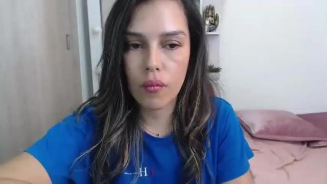 Image 3 of luna_parker1 Stream on Chaturbate on 16 months ago