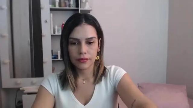 Image 2 of luna_parker1 Stream on Chaturbate on 15 months ago