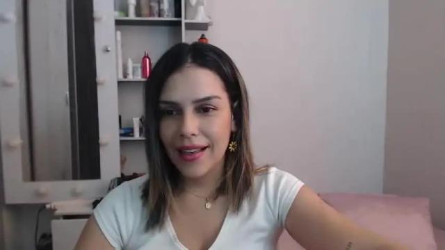 Image 3 of luna_parker1 Stream on Chaturbate on 15 months ago