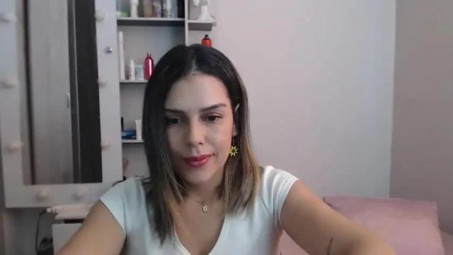 Image 4 of luna_parker1 Stream on Chaturbate on 15 months ago