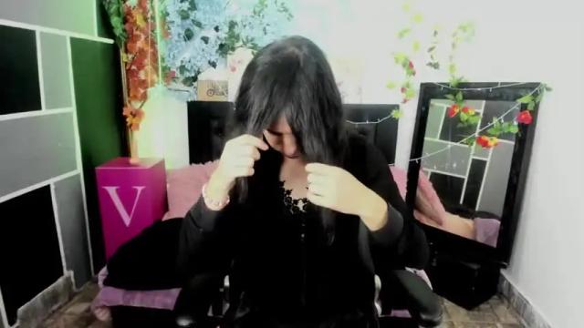 Image 2 of luna_queen420 Stream on Chaturbate on 17 months ago
