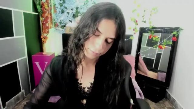 Image 8 of luna_queen420 Stream on Chaturbate on 17 months ago