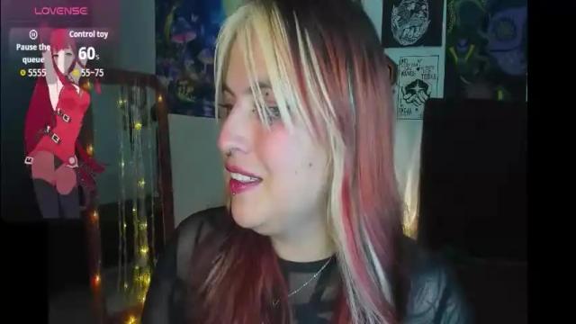 Image 2 of luna_ray420 Stream on Chaturbate on 2 months ago