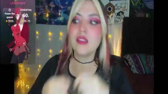 Image 3 of luna_ray420 Stream on Chaturbate on 1 month ago