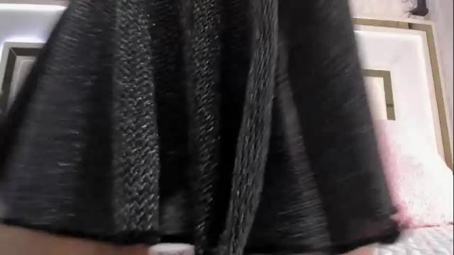Image 3 of luna_shea Stream on Chaturbate on 1 month ago