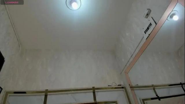 Image 11 of luna_shea Stream on Chaturbate on 22 days ago