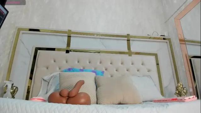 Image 4 of luna_shea Stream on Chaturbate on 22 days ago