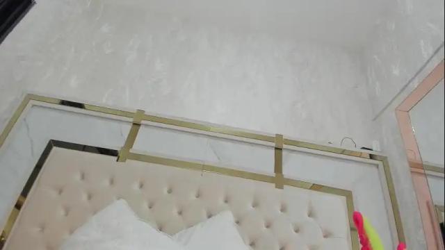 Image 8 of luna_shea Stream on Chaturbate on 13 days ago