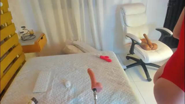 Image 4 of luna_shea Stream on Chaturbate on 1 month ago