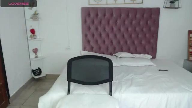 Image 3 of luna_smith3 Stream on Chaturbate on 20 months ago