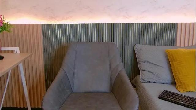 Image 2 of luna_valle Stream on Chaturbate on 1 month ago