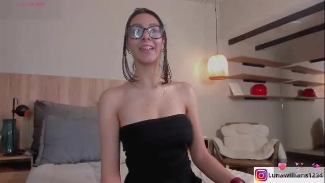 Image 7 of luna_willians Stream on Chaturbate on 2 months ago