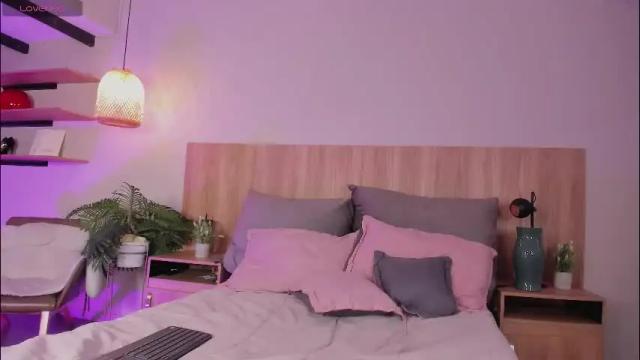 Image 12 of luna_willians Stream on Chaturbate on 1 month ago