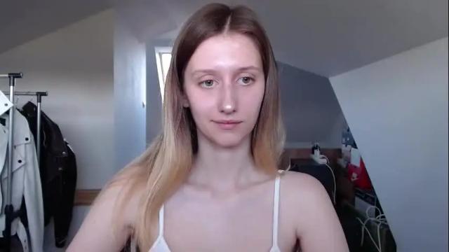 Image 4 of luna_xsensual Stream on Chaturbate on 1 month ago