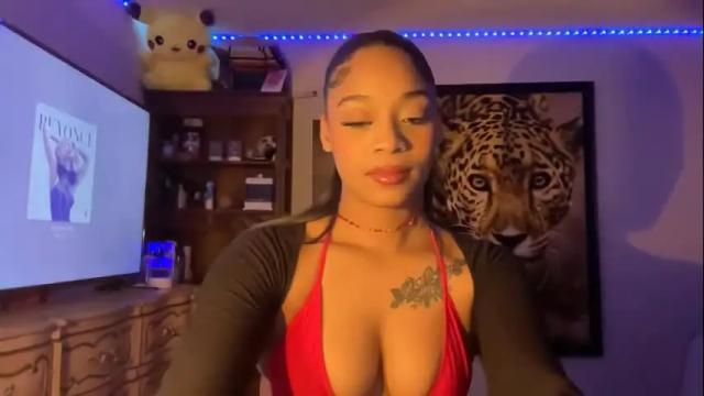 Image 6 of lunaa_11 Stream on Chaturbate on 1 month ago