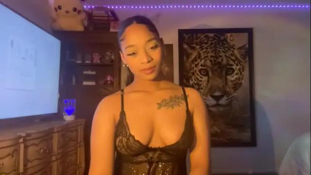 Image 4 of lunaa_11 Stream on Chaturbate on 14 days ago