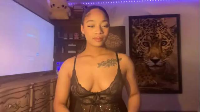 Image 7 of lunaa_11 Stream on Chaturbate on 14 days ago
