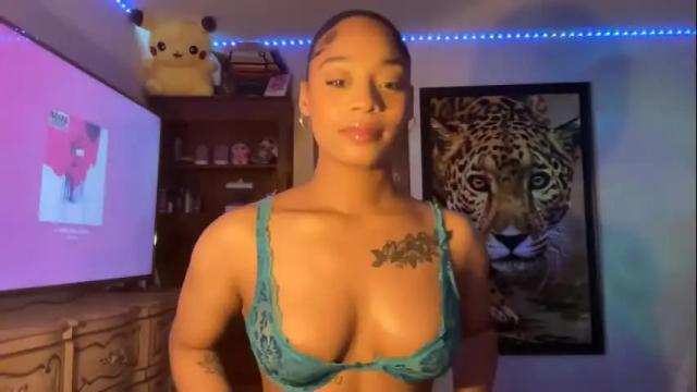 Image 4 of lunaa_11 Stream on Chaturbate on 3 months ago