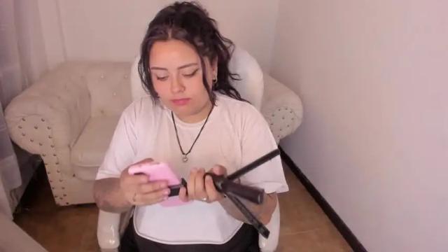 Image 2 of lunaa_dss Stream on Chaturbate on 20 months ago