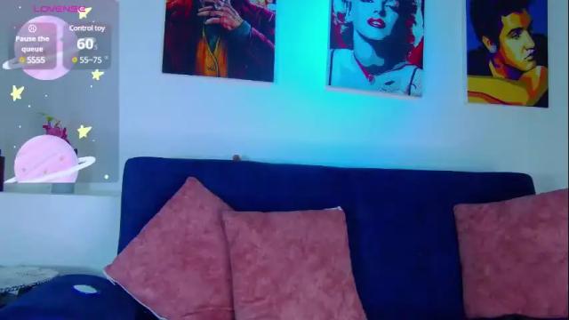 Image 4 of lunaa_lovve Stream on Chaturbate on 15 days ago