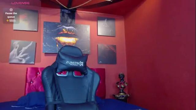 Image 6 of lunaa_lovve Stream on Chaturbate on 9 days ago