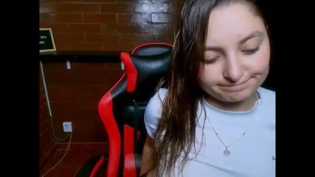 Image 7 of lunaa_m_ Stream on Chaturbate on 8 months ago