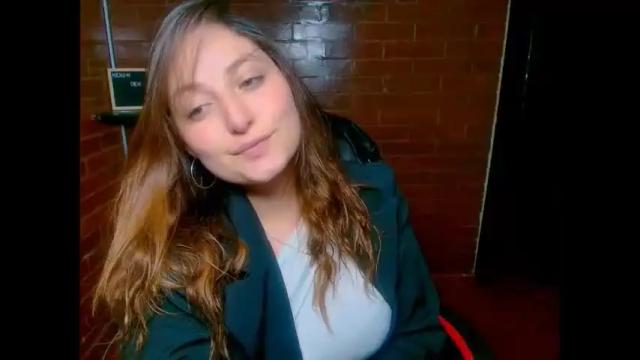 Image 3 of lunaa_m_ Stream on Chaturbate on 5 months ago