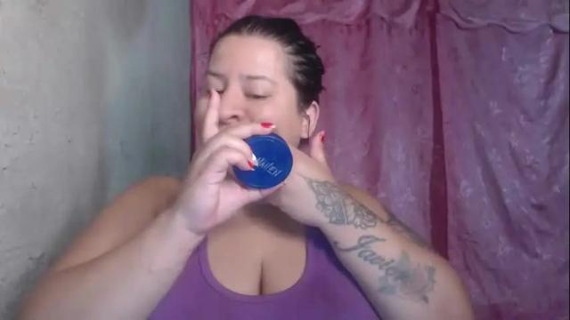 Image 2 of lunaa_milk Stream on Chaturbate on 2 months ago