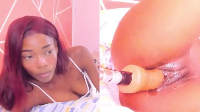 Image 3 of lunaa_thomson Stream on Chaturbate on 16 months ago